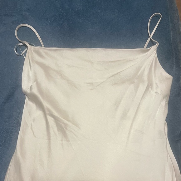 Express ivory dress nwt , size M . - Picture 3 of 4